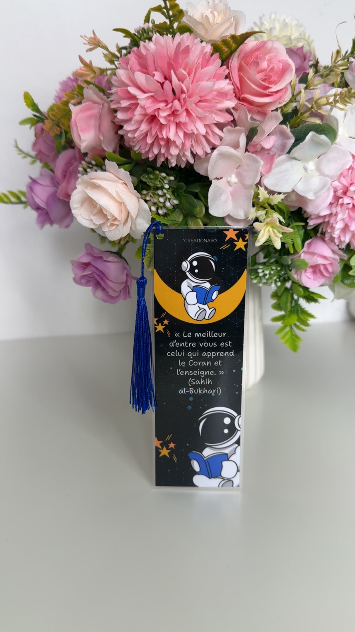 Marque-page avec pompon – l’accessoire indispensable pour vos moments de lecture -8