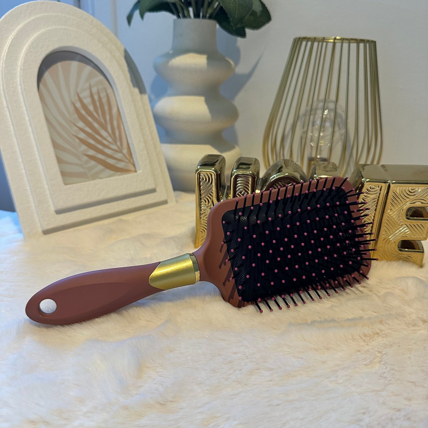 Brosse à cheveux mat anneau doré