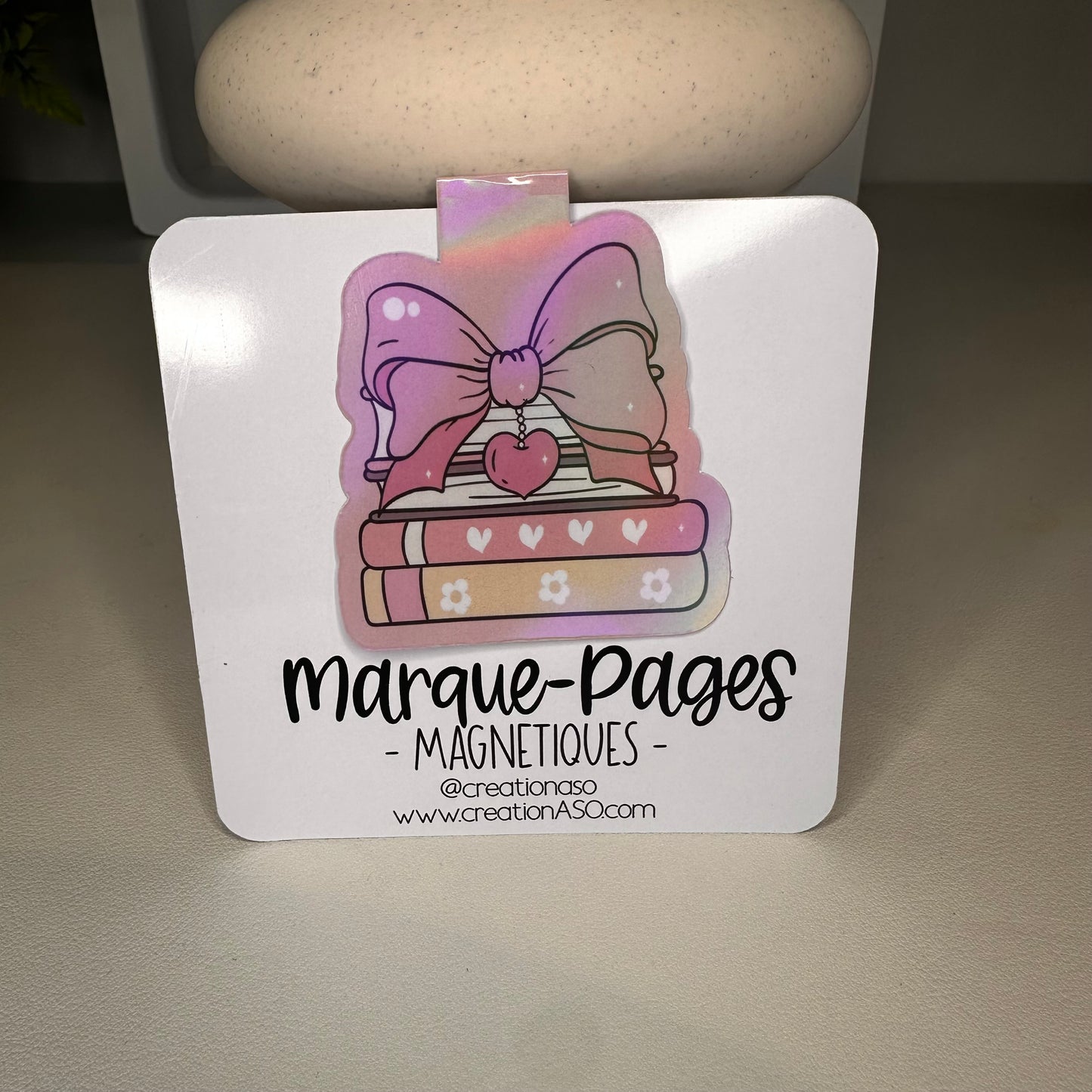 Marque page magnétique holographique- Illuminez votre lecture 4