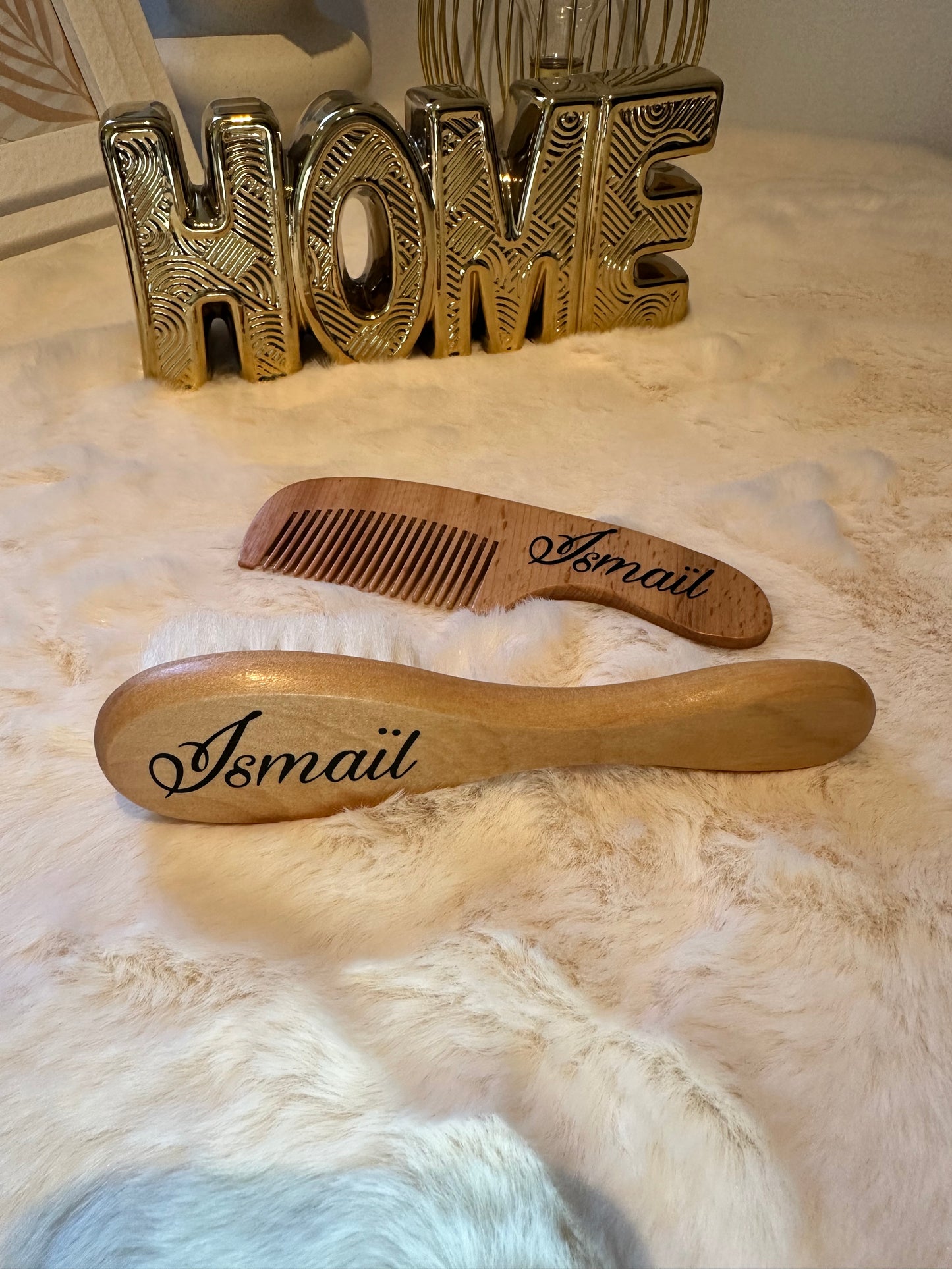Brosse à cheveux bébé en bois