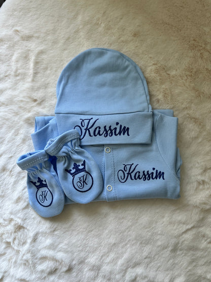3-piece baby set (pajama bodysuit, mitten, hat)