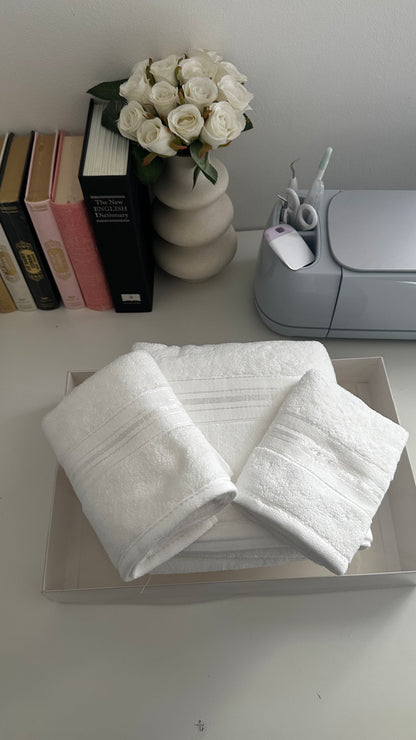 Serviette de bain Blanche avec Bordure