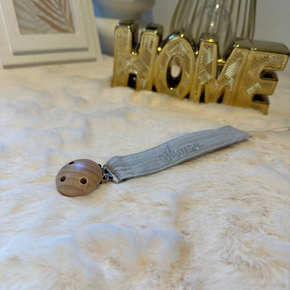 Attache tétine bébé