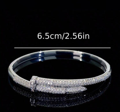 Bracelet clou argenté